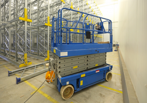 Mobile elevating work platform - Photo by Baloncici - Getty / Canva